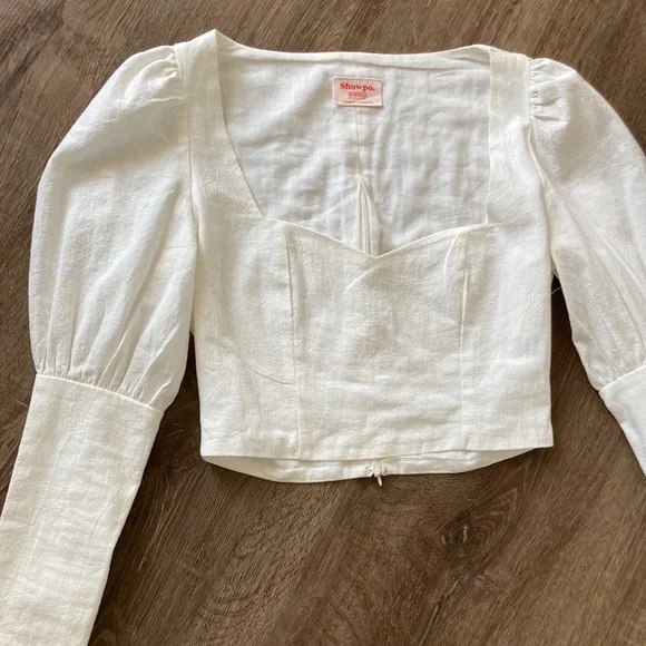 Gorgeous white top - Picture 2 of 10